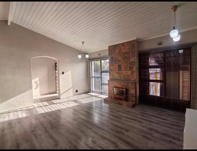 3 BEDROOM PROPERTY TO RENT IN WINDSOR PARK ESTATE